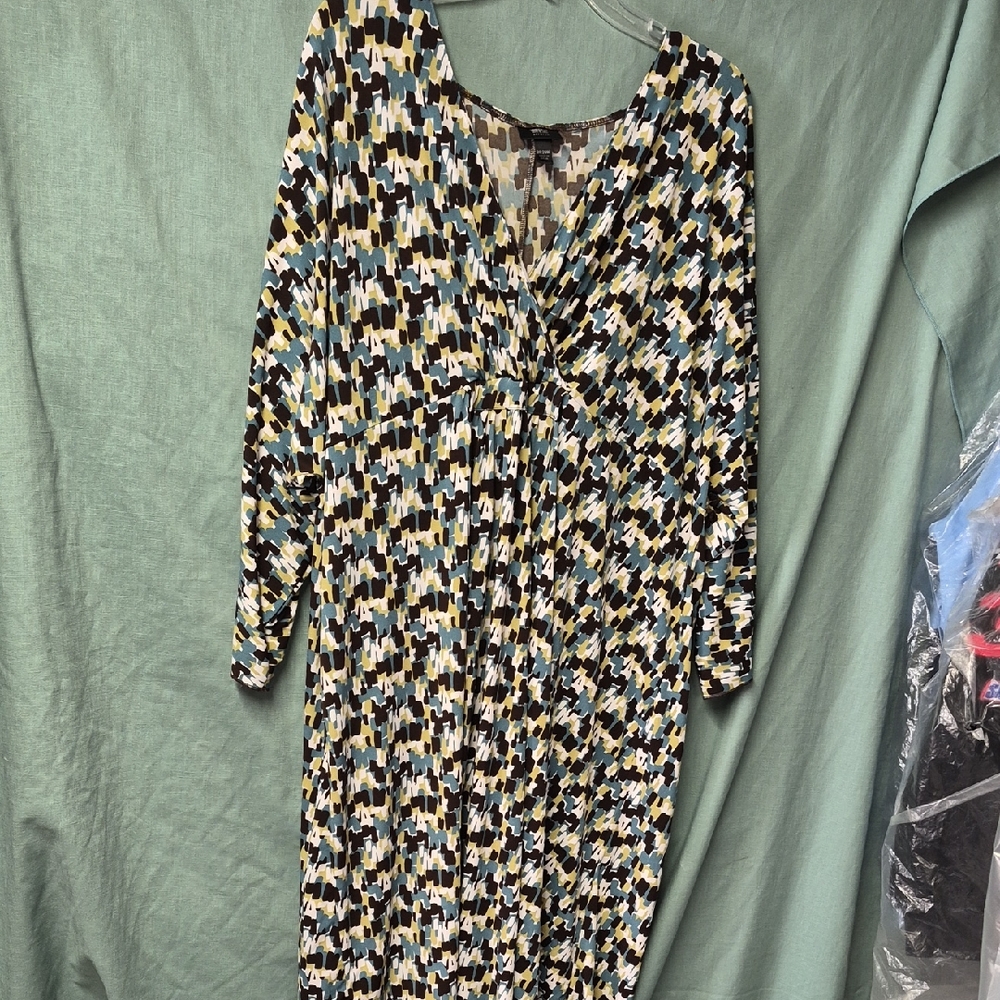 Mossimo Black, Green, White and Blue Patterned Half Long Sleeve Dress 24w/26w